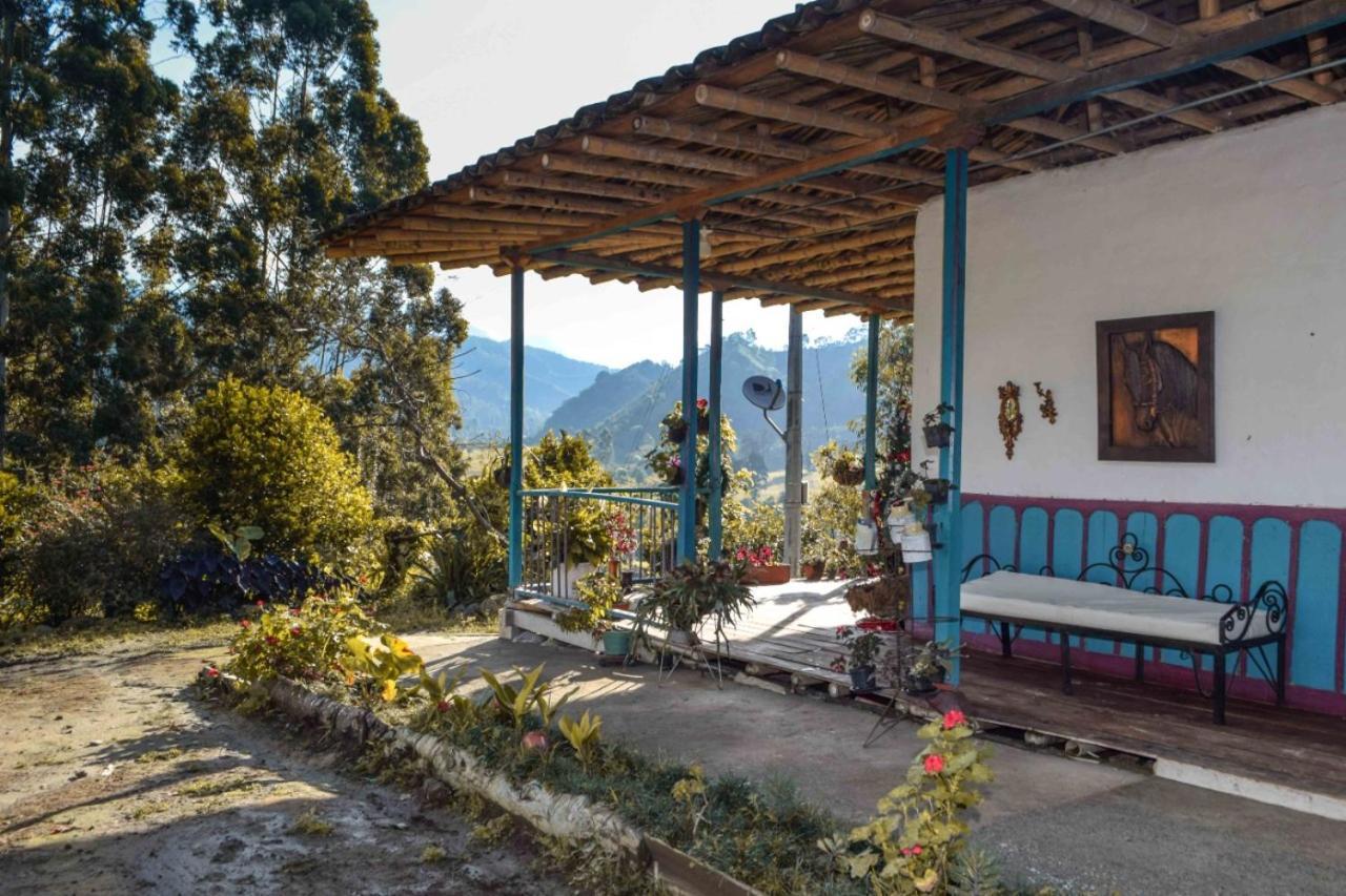 Hostal Rural La Montana Alquiyapura Salento Exterior foto